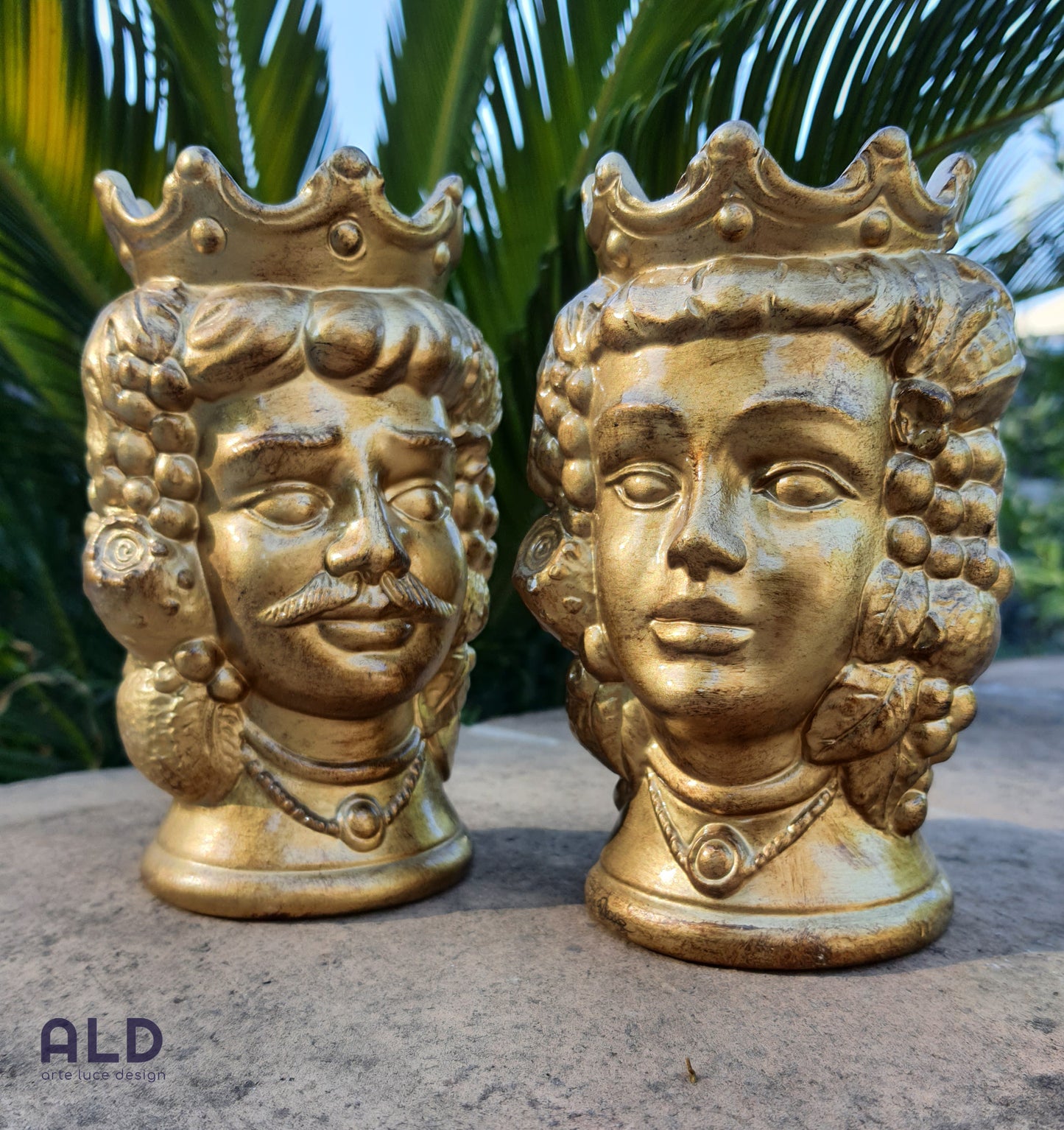 Teste di moro in terracotta decorata coppia soprammobili oro altezza 14cm