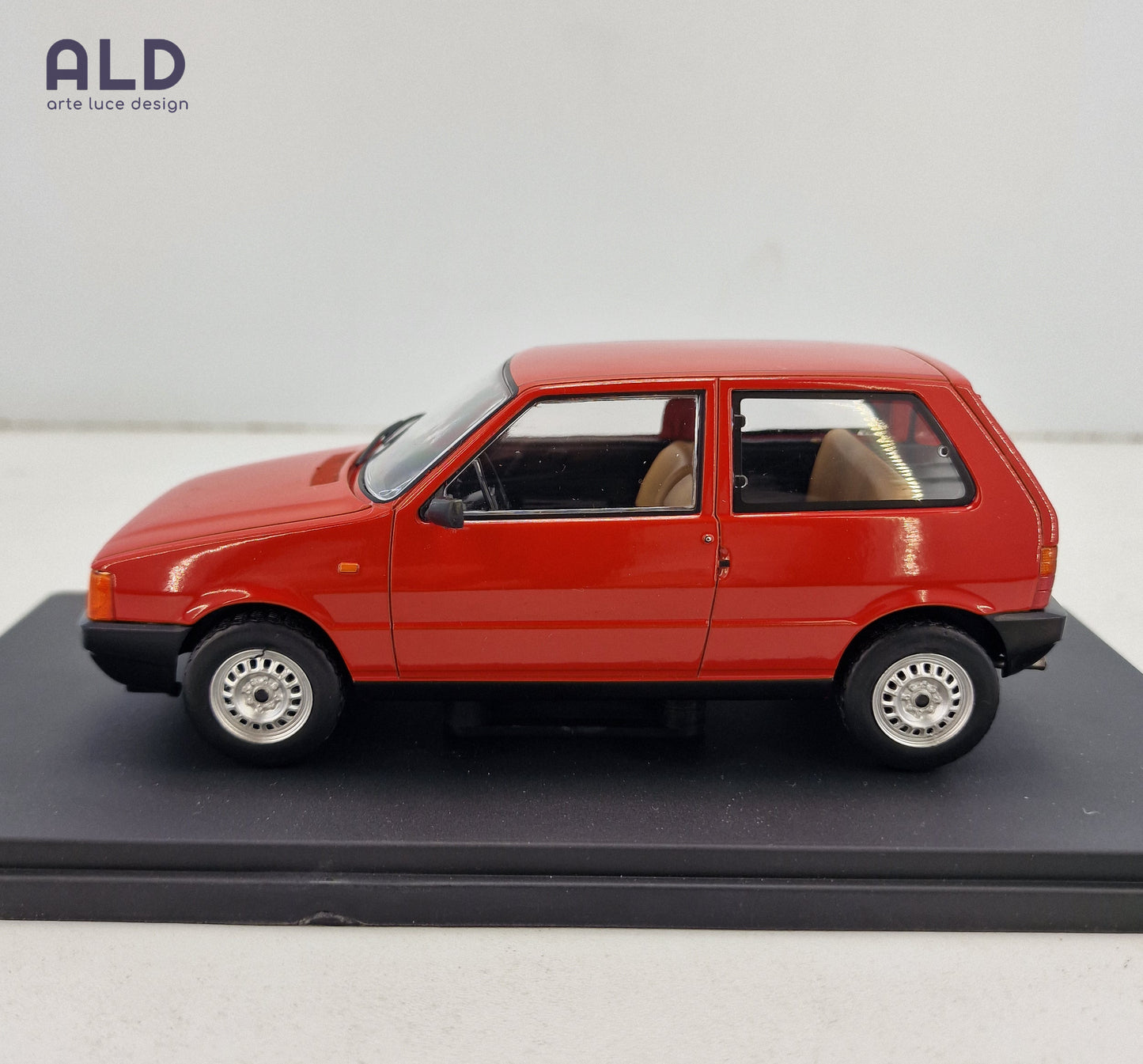 modellino auto scala 1/24 fiat uno 3 porte modellini da collezione die cast