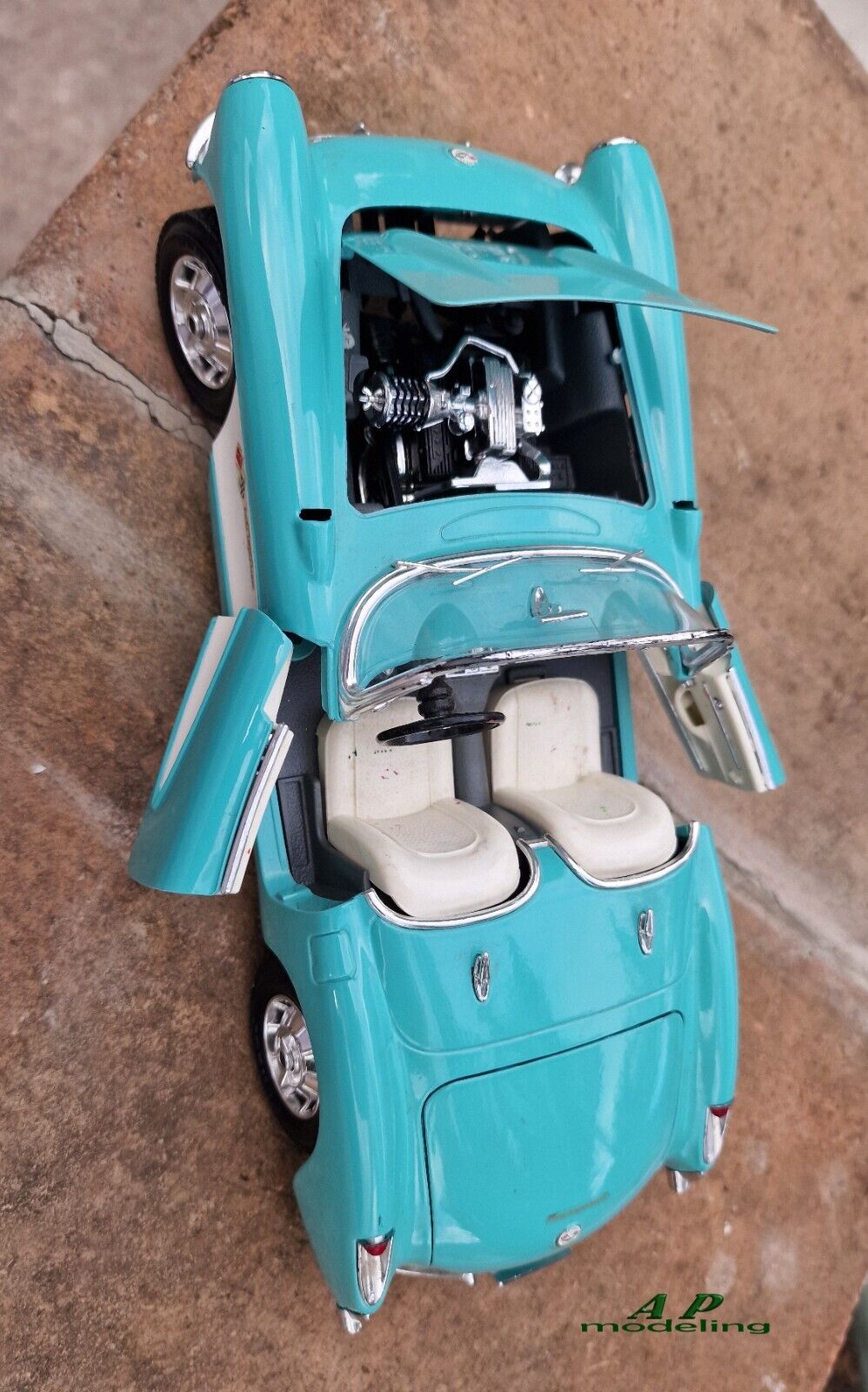 modellino auto 1:18 Chevrolet corvette del 1957 modellini da collezione vintage usata