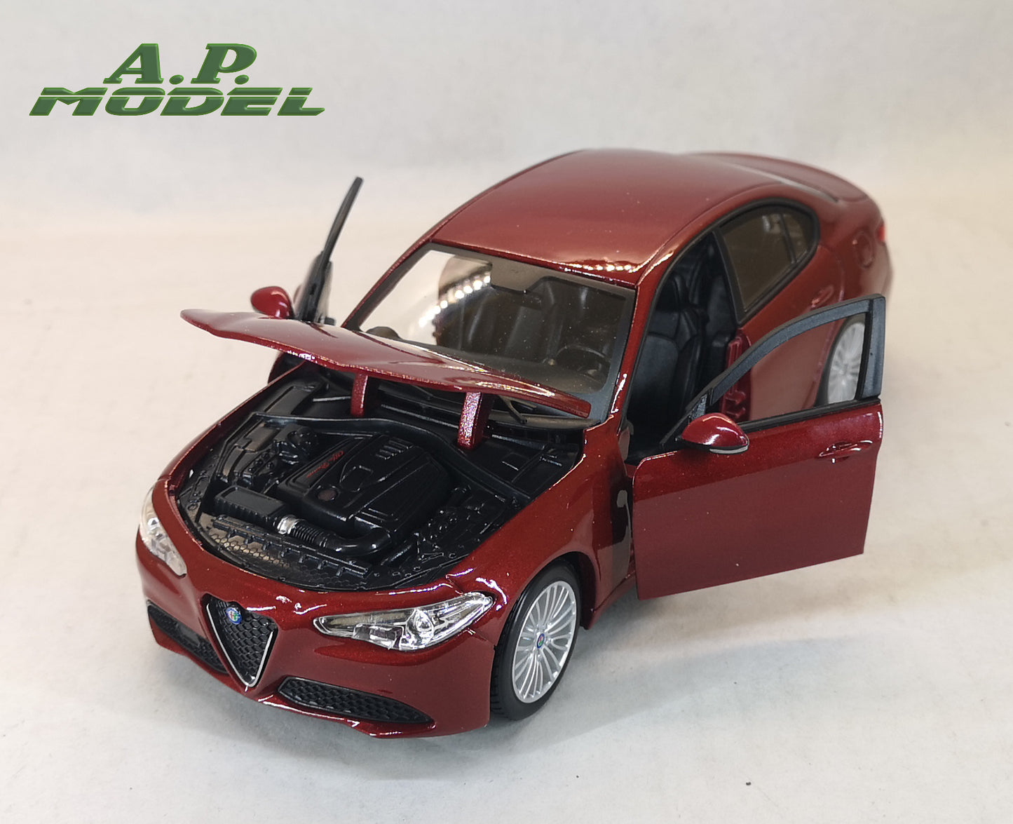 modellino auto scala 1/24 alfa romeo giulia modellini da collezione diecast