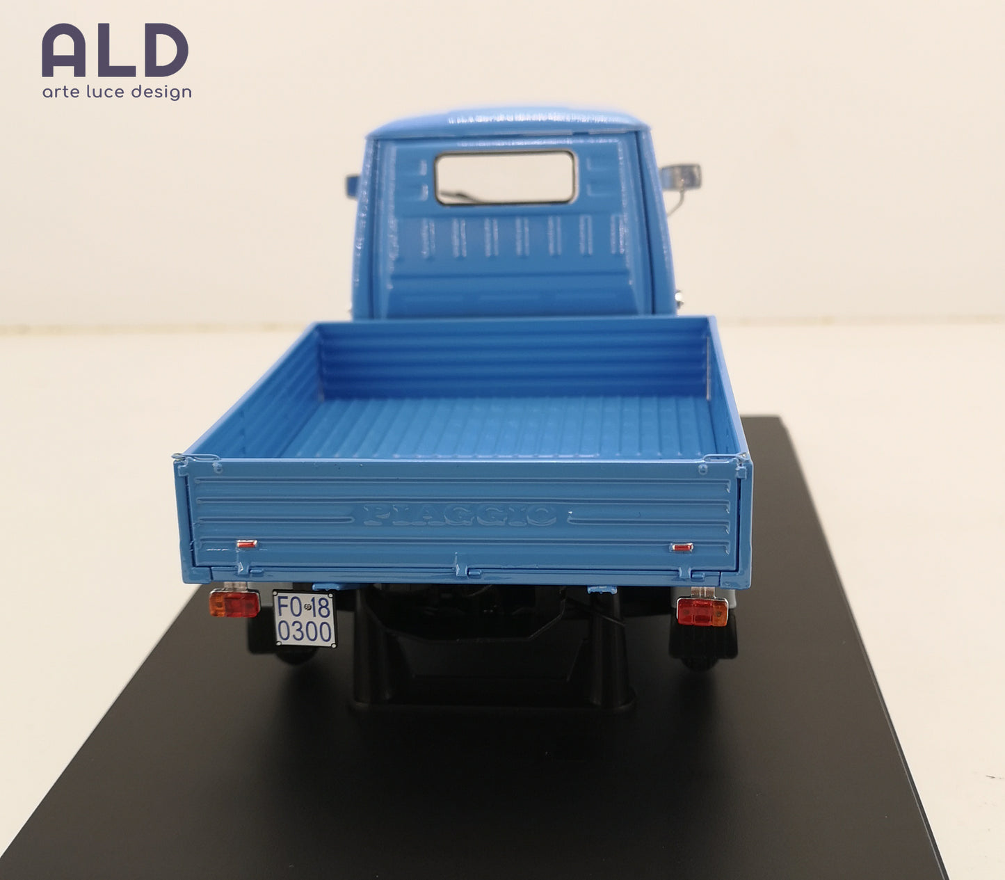 modellino ape piaggio 501 scala 1/18 modellini motocarro da collezione mitica