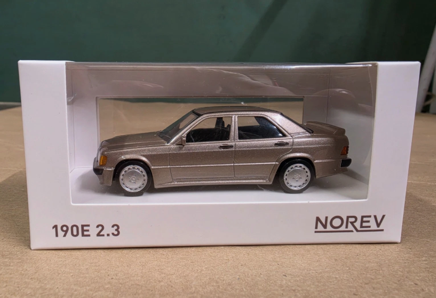 modellino auto 1/43 Mercedes 190E 2.3 modellini da collezione norev