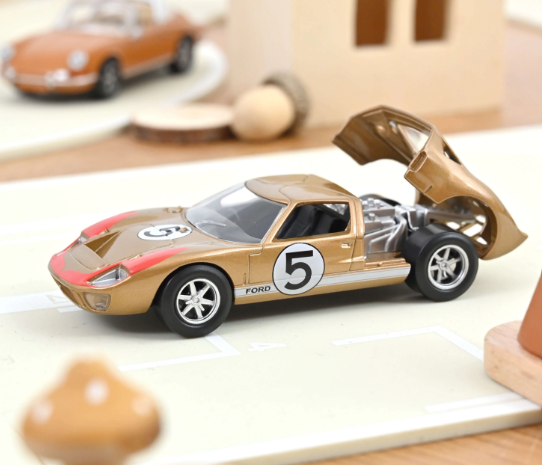 modellino auto scala 1/43 ford gt 40 oro modellini da collezione della norev