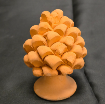 Soprammobile siciliano Pigna portafortuna in terracotta rossa grezza h 10,5cm