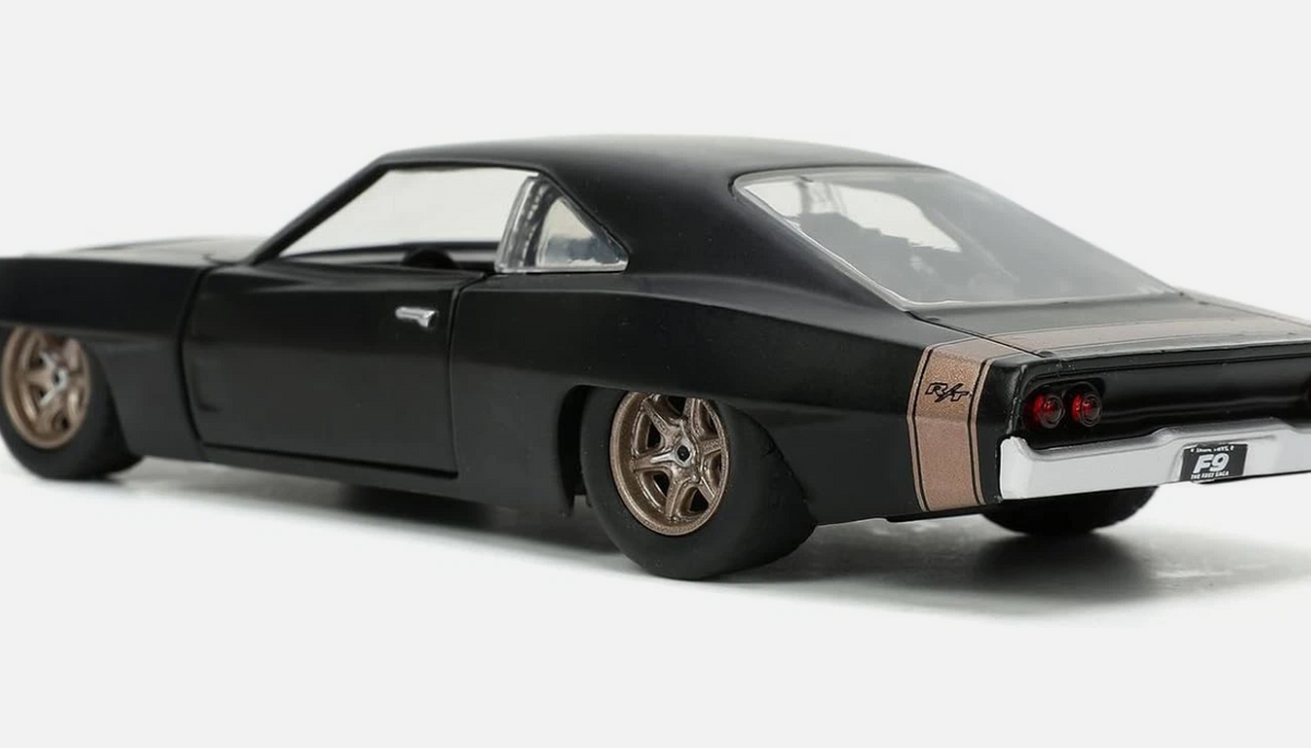 modellino auto scala 1:32 1968 Dodge Charger Widebody 25 anni Fast & Furious della Jada Toys