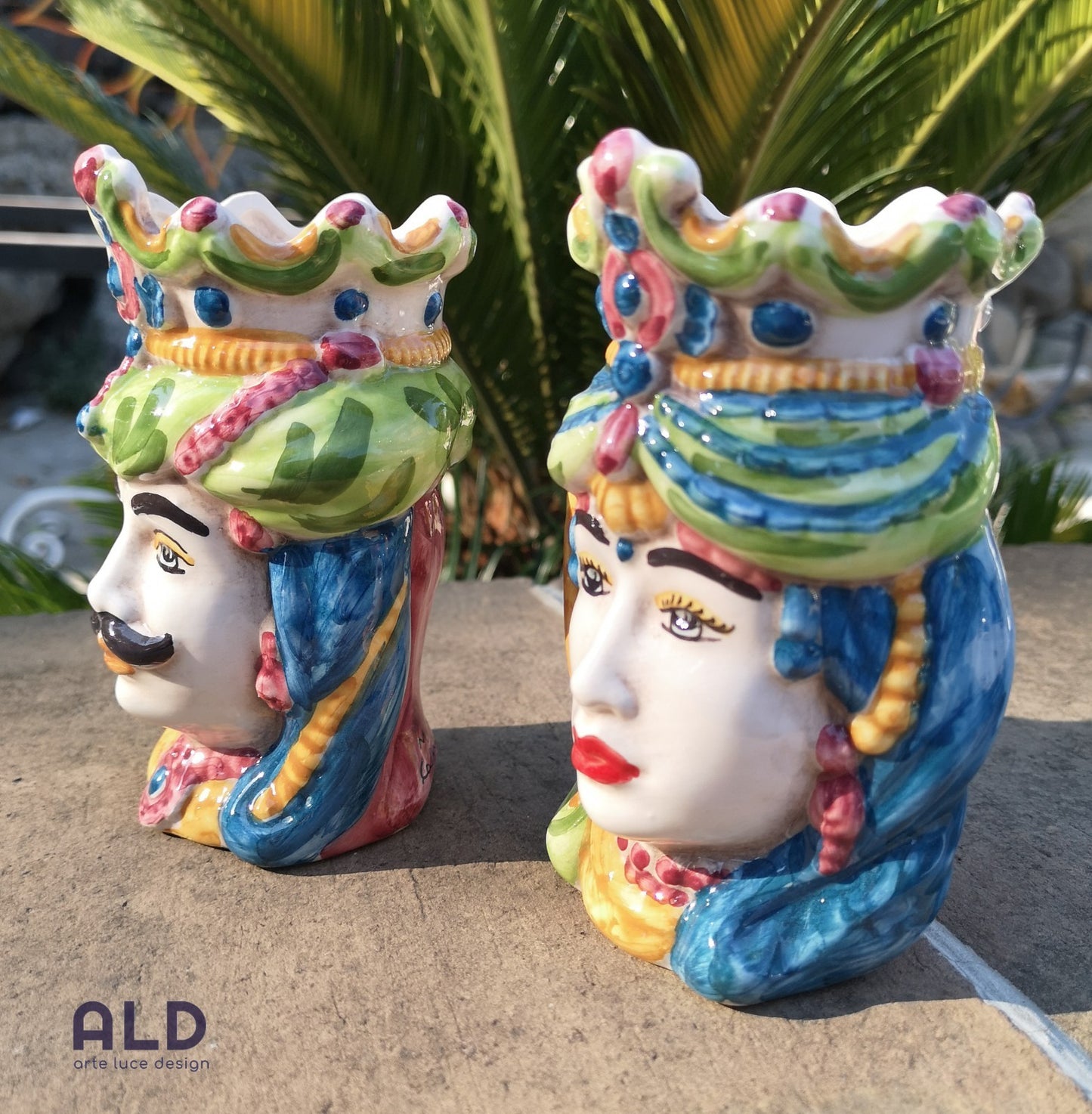 Teste di moro in ceramica di Caltagirone coppia vasi soprammobili altezza 14cm