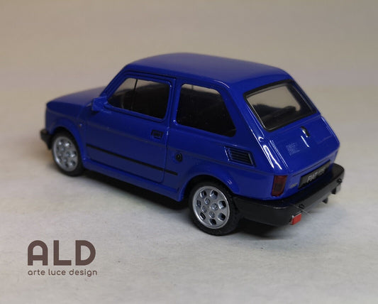 auto modellino 1:43 fiat 126 della welly nex modellini da collezione die cast blu