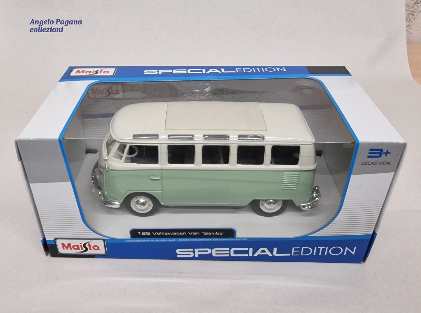 modellino fugone vintage Volkswagen van samba vw t1 scala 1:25 modellini 1/24