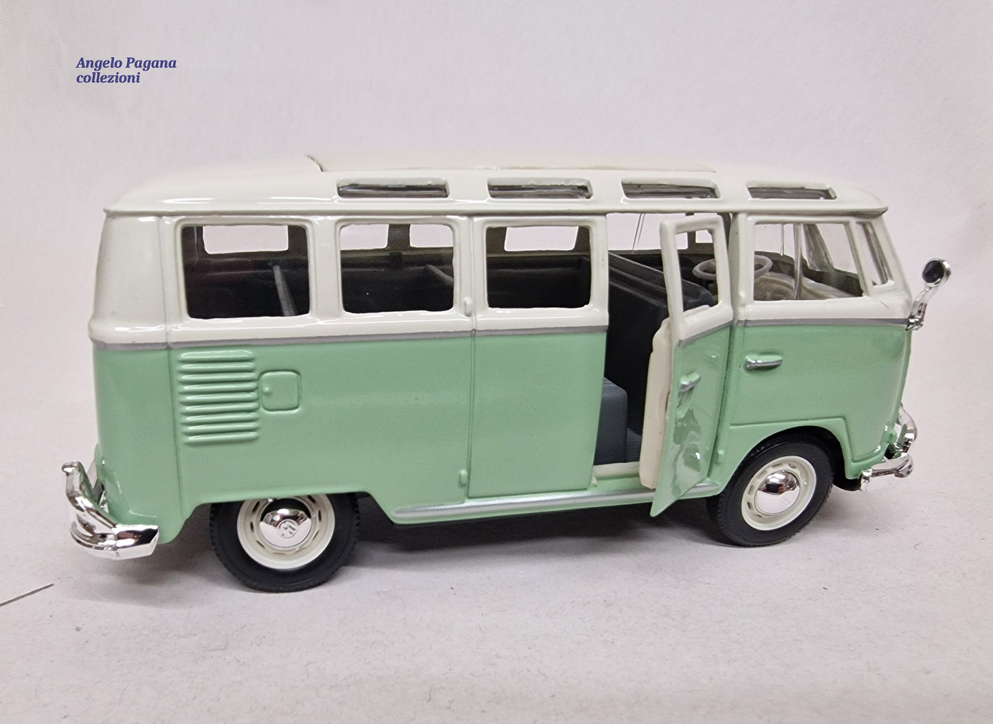 modellino fugone vintage Volkswagen van samba vw t1 scala 1:25 modellini 1/24