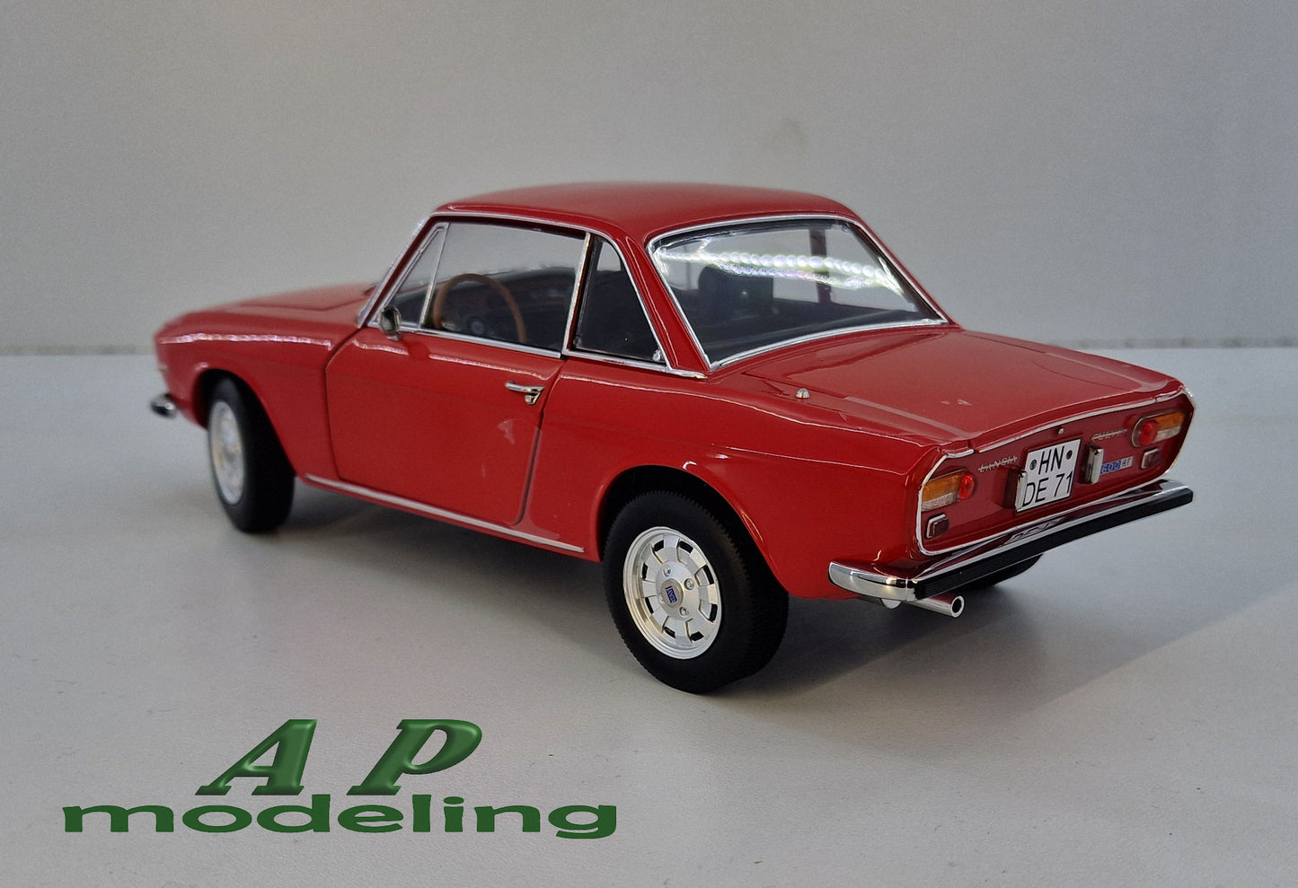 modellino auto 1:18 lancia fulvia HF 1600 lusso del 1971 limited edition norev