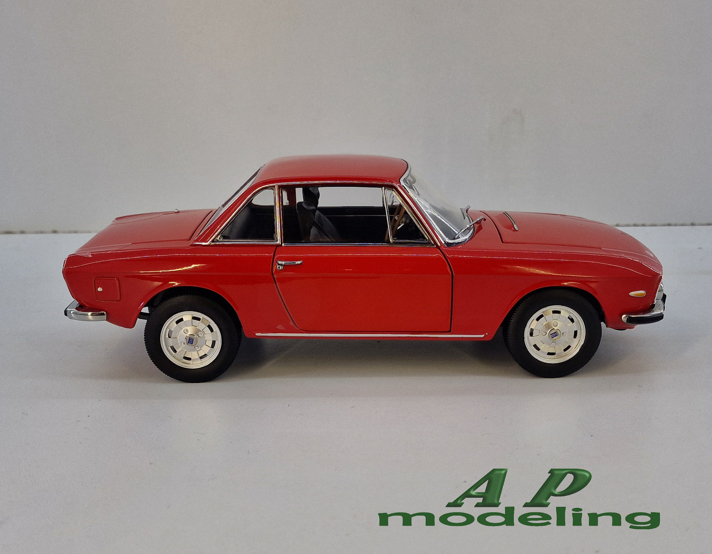 modellino auto 1:18 lancia fulvia HF 1600 lusso del 1971 limited edition norev