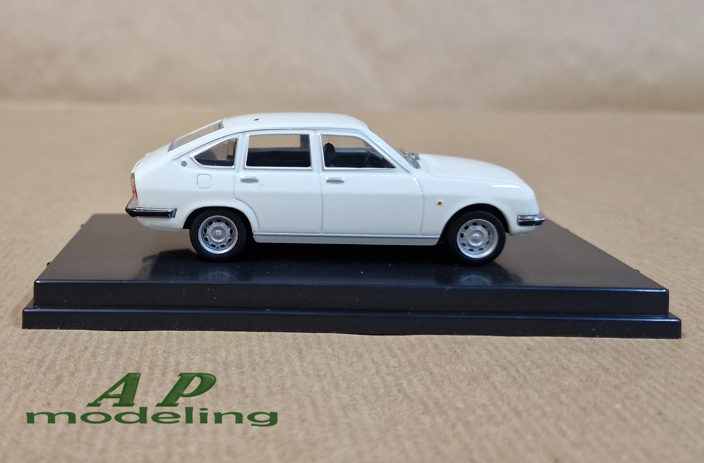 modellino auto 1:43 lancia beta automodelli vintage da collezione della pego w