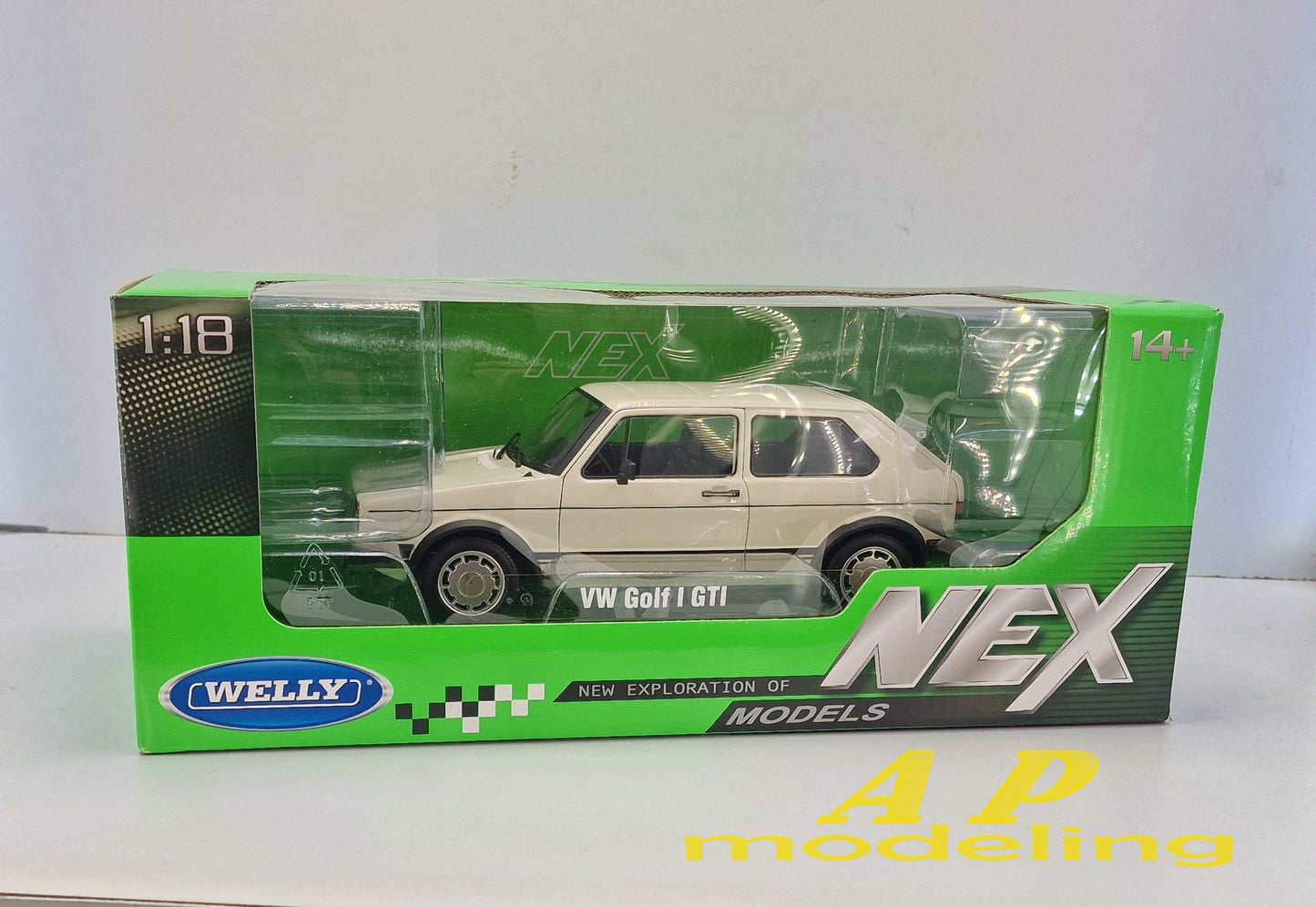 modellino auto scala 1/18 Volkswagen vw golf GTI mk1 modellini della welly nex