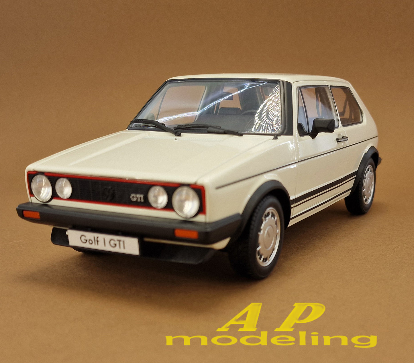 modellino auto scala 1/18 Volkswagen vw golf GTI mk1 modellini della welly nex