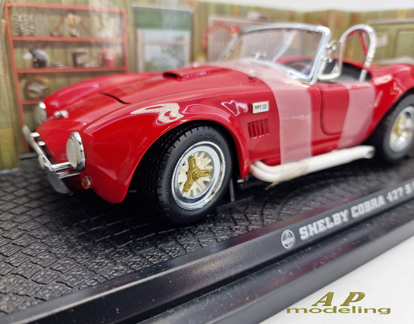 modellino auto scala 1/18 shelby cobra 427 s/c die cast kyosho ford obsoleto