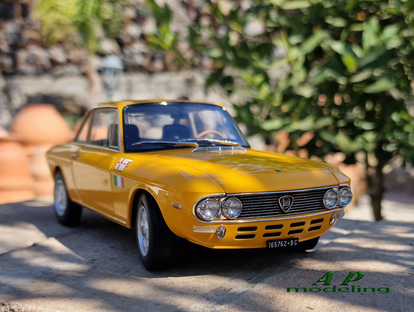 modellino auto 1:18 lancia fulvia HF 1600 del 1971 orange limited edition norev