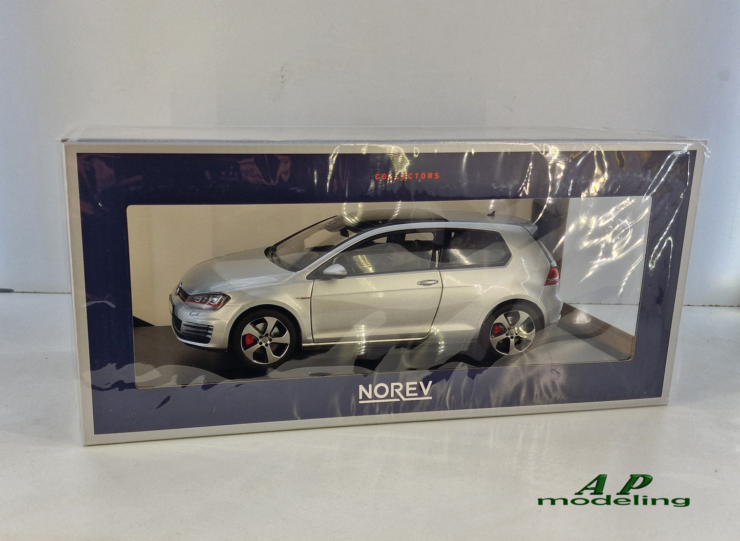 modellino auto 1/18 Volkswagen golf 7 gti del 2013 VII modellini vw norev