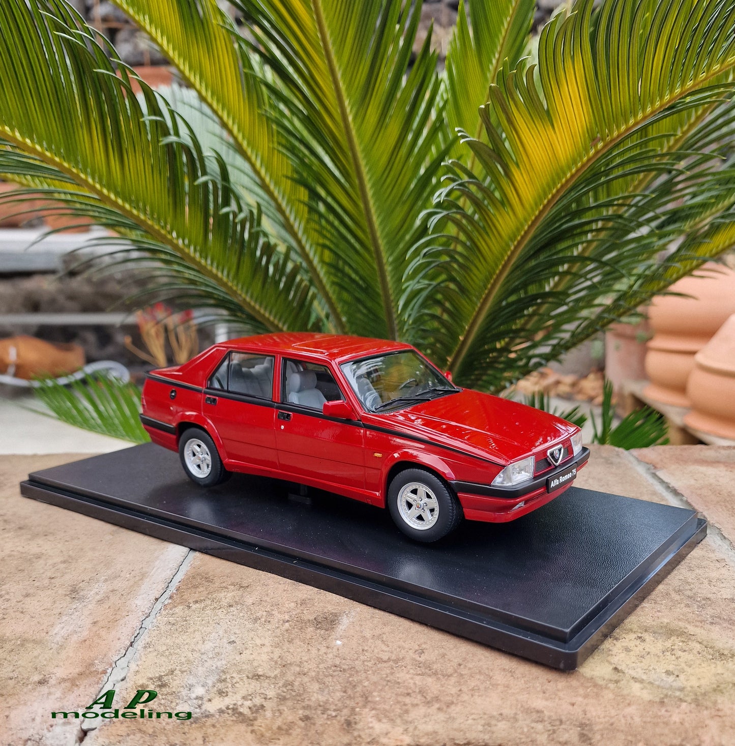 modellino auto scala 1/18 alfa romeo 75 modellini da collezione diecast