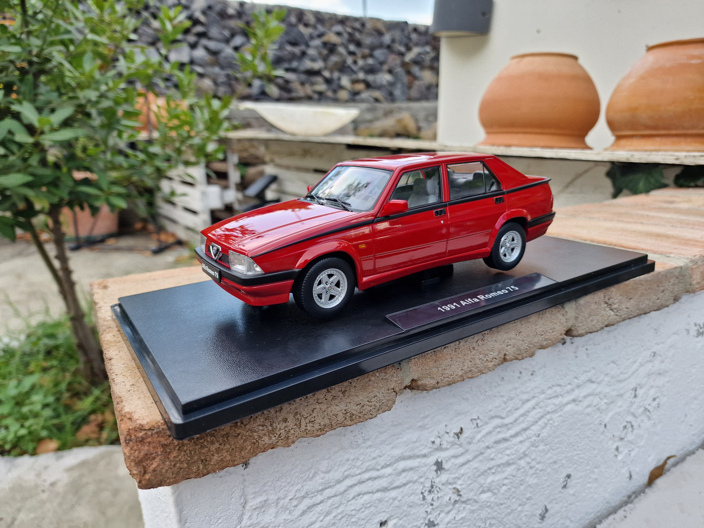 modellino auto scala 1/18 alfa romeo 75 modellini da collezione diecast