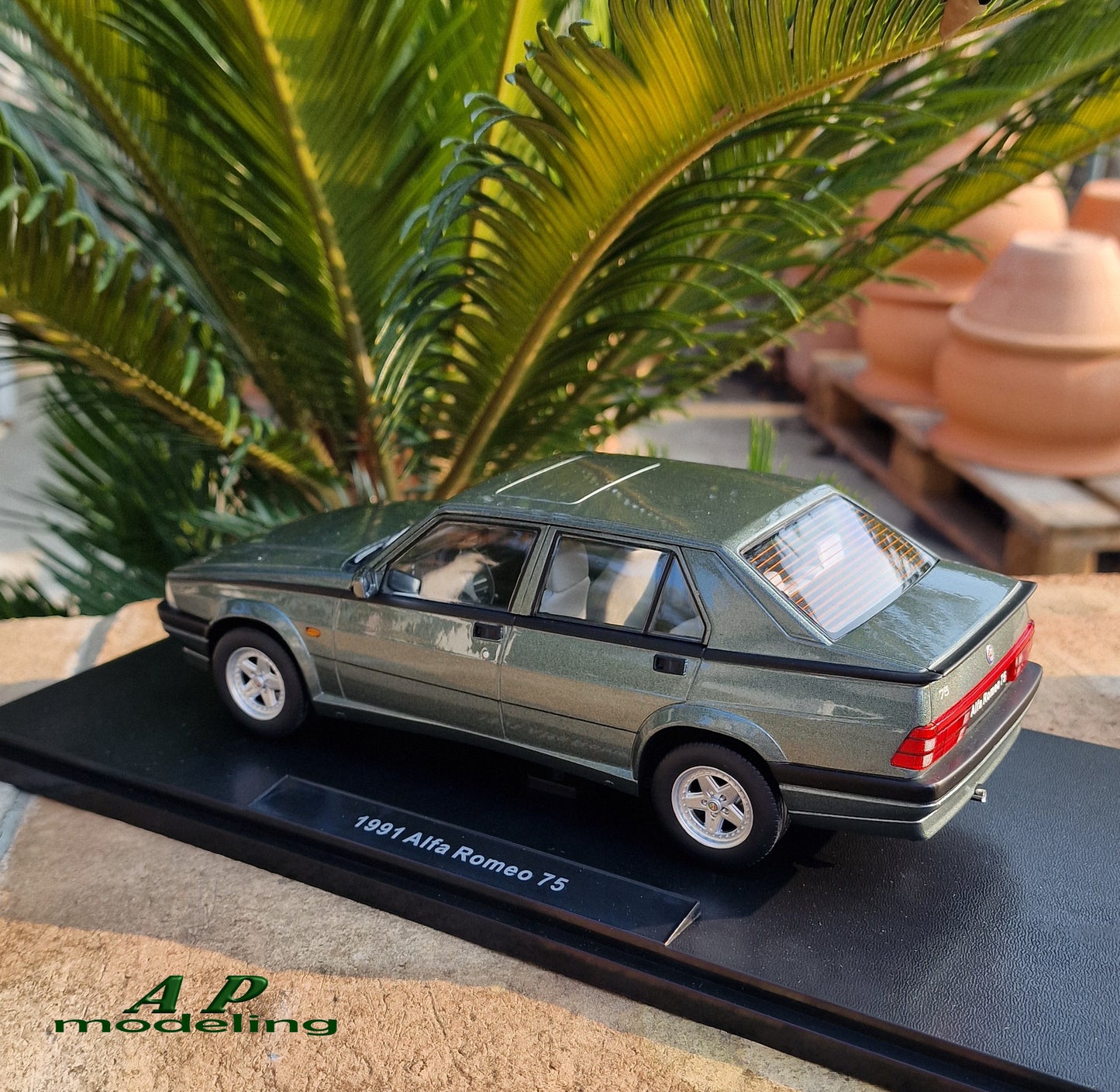 modellino auto scala 1/18 alfa romeo 75 modellini da collezione diecast G