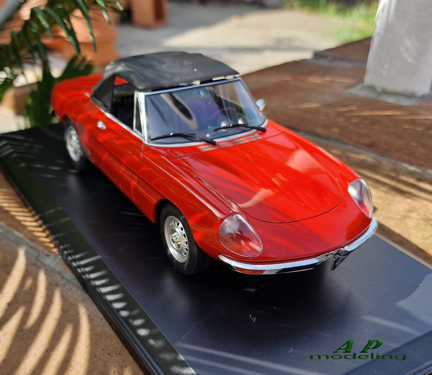 modellino auto 1:18 Alfa Romeo duetto 2000 spider del 1978 della Norev diecast L