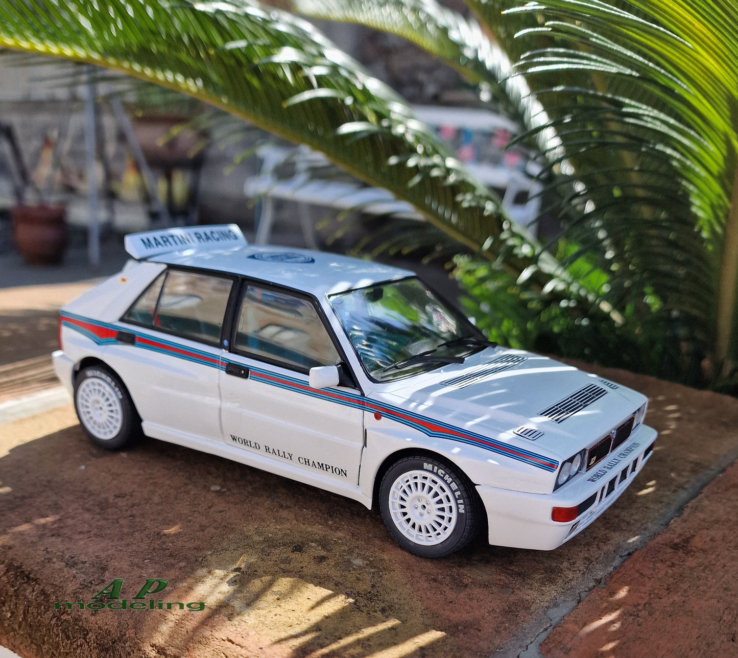modellino auto 1/18 lancia delta HF integrale martini modellini da collezione