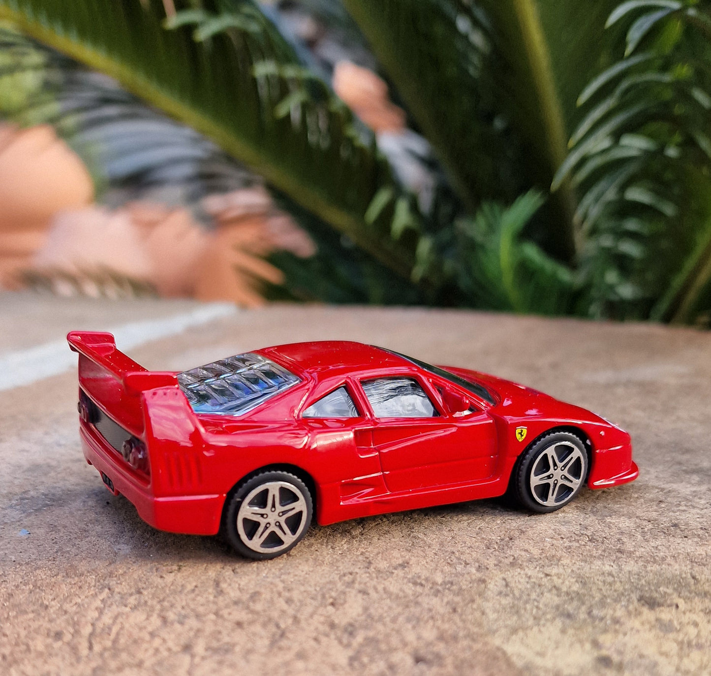 modellino auto scala 1/43 Ferrari f40 competizione modellini burago diecast