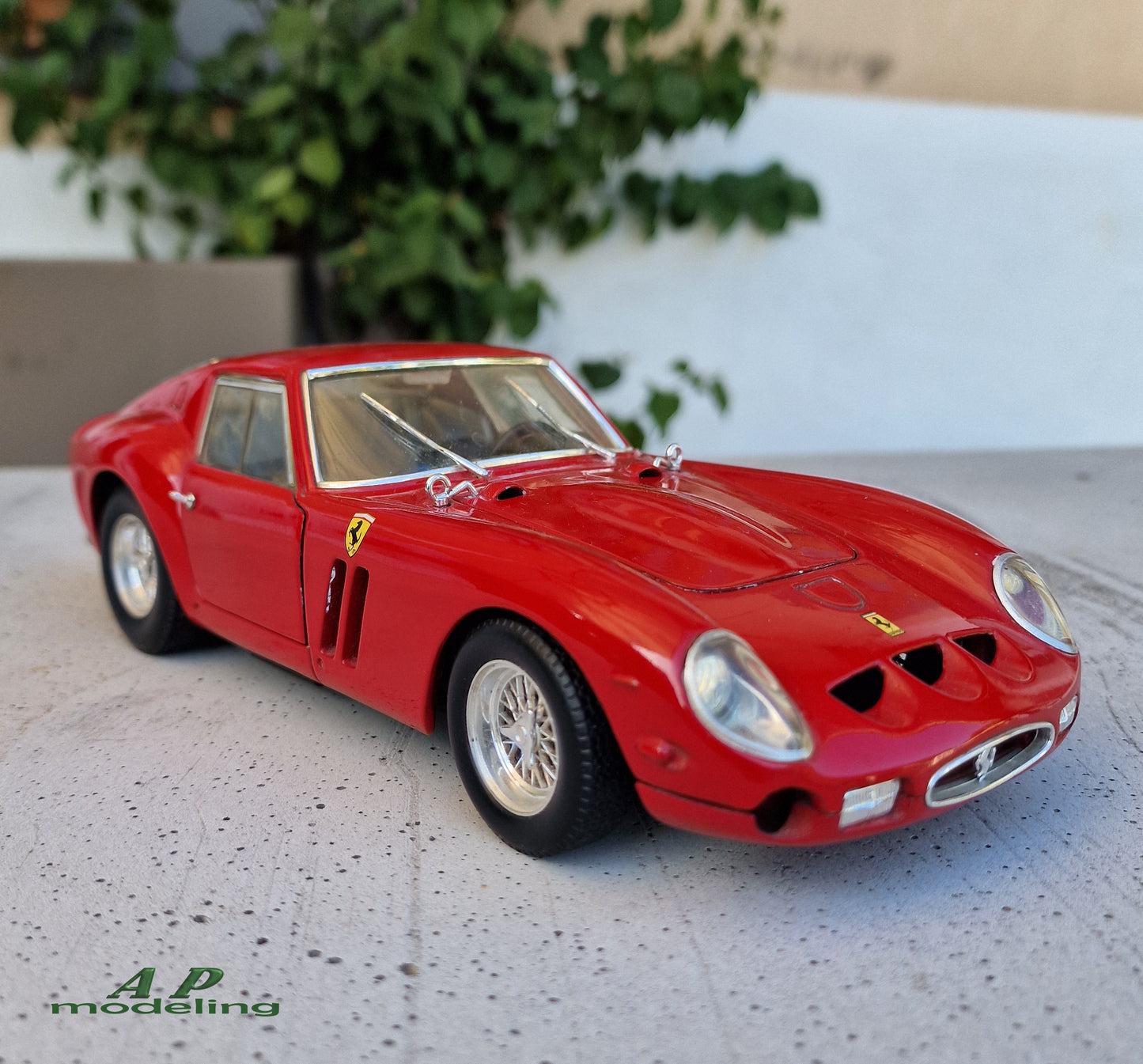modellino auto scala 1/18 ferrari 250 gto della hot wheels macchinina vintage