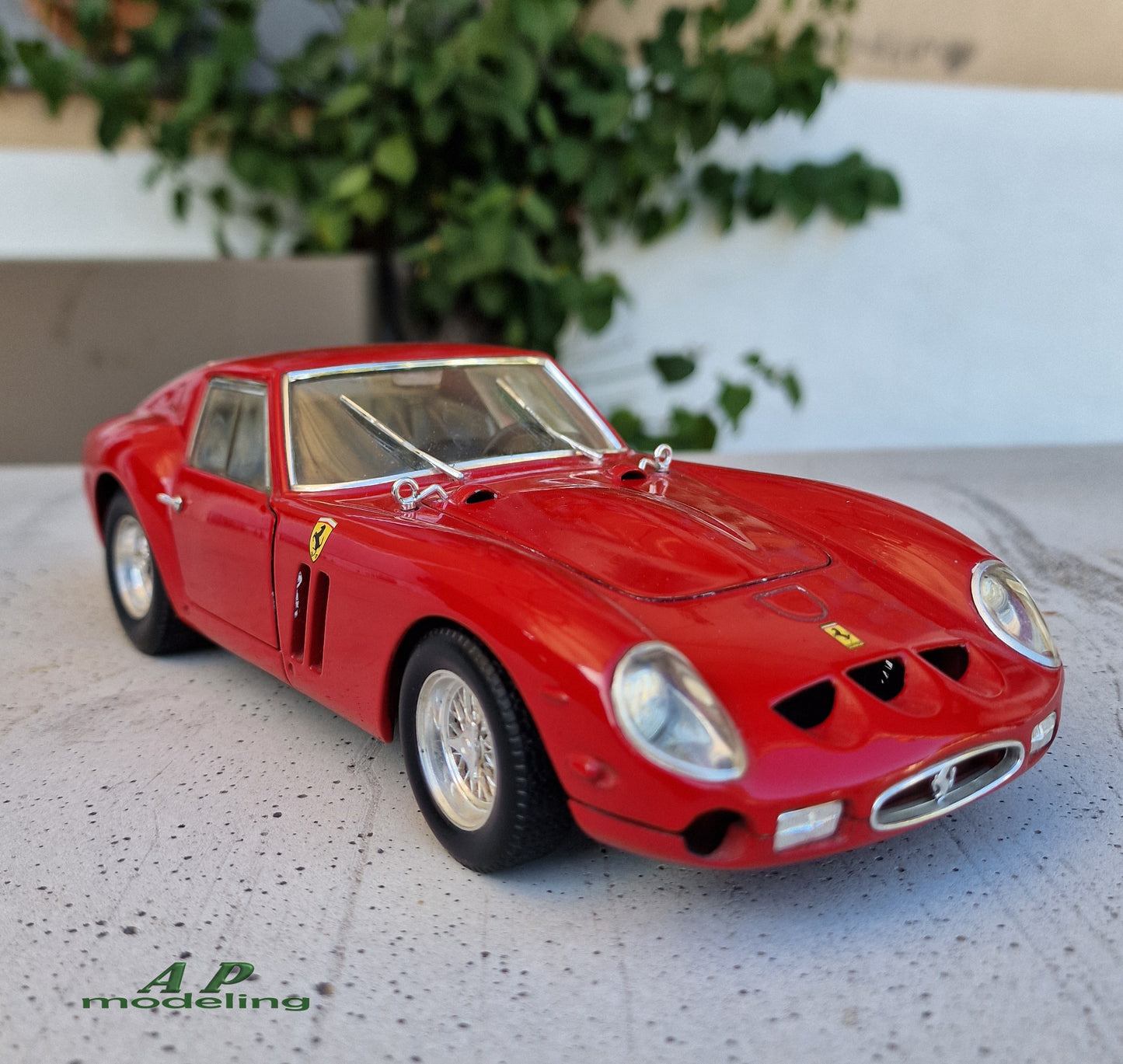 modellino auto scala 1/18 ferrari 250 gto della hot wheels macchinina vintage