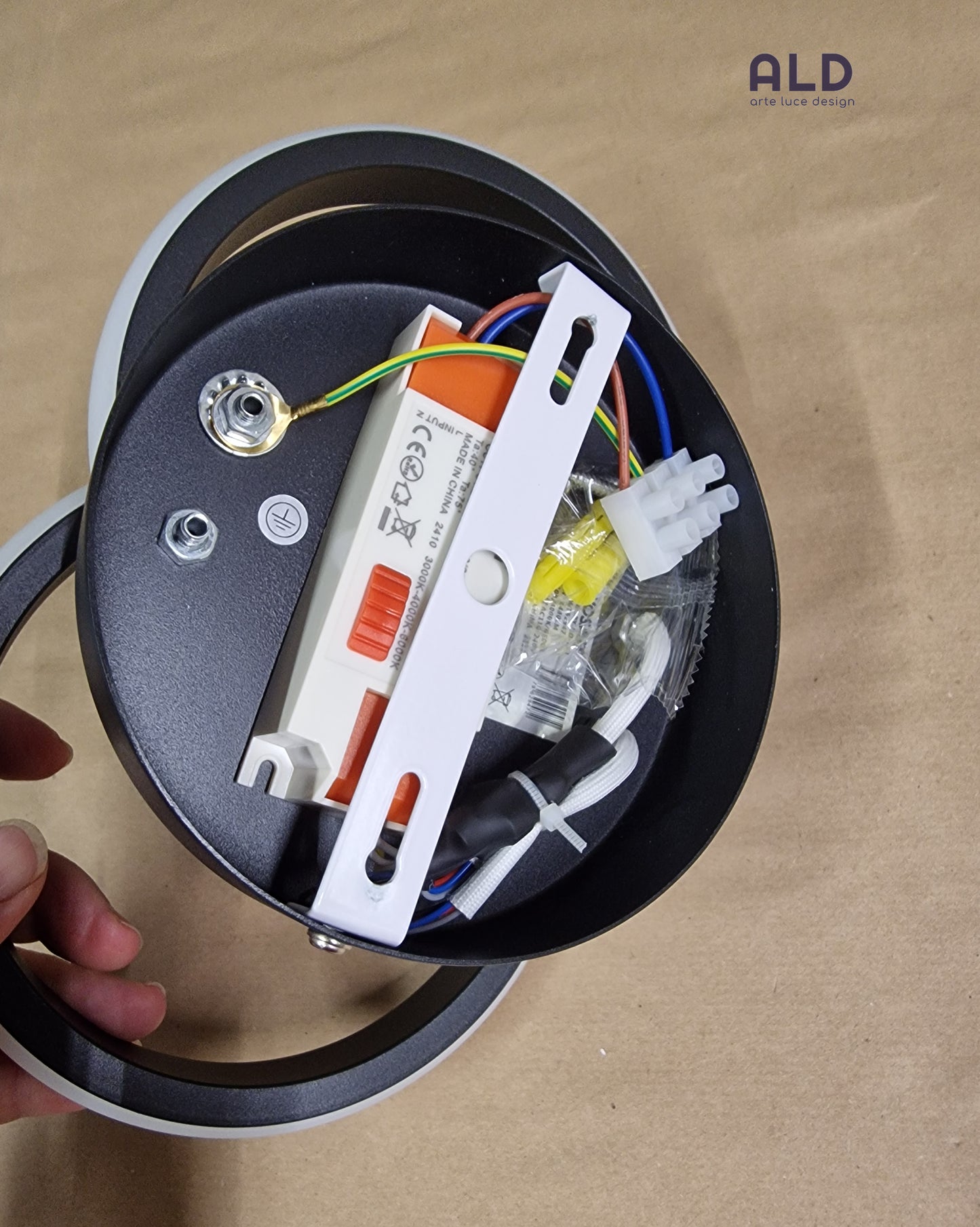 Applique led nero lampada da parete doppia emissione di luce 18w 3 tonalità luce