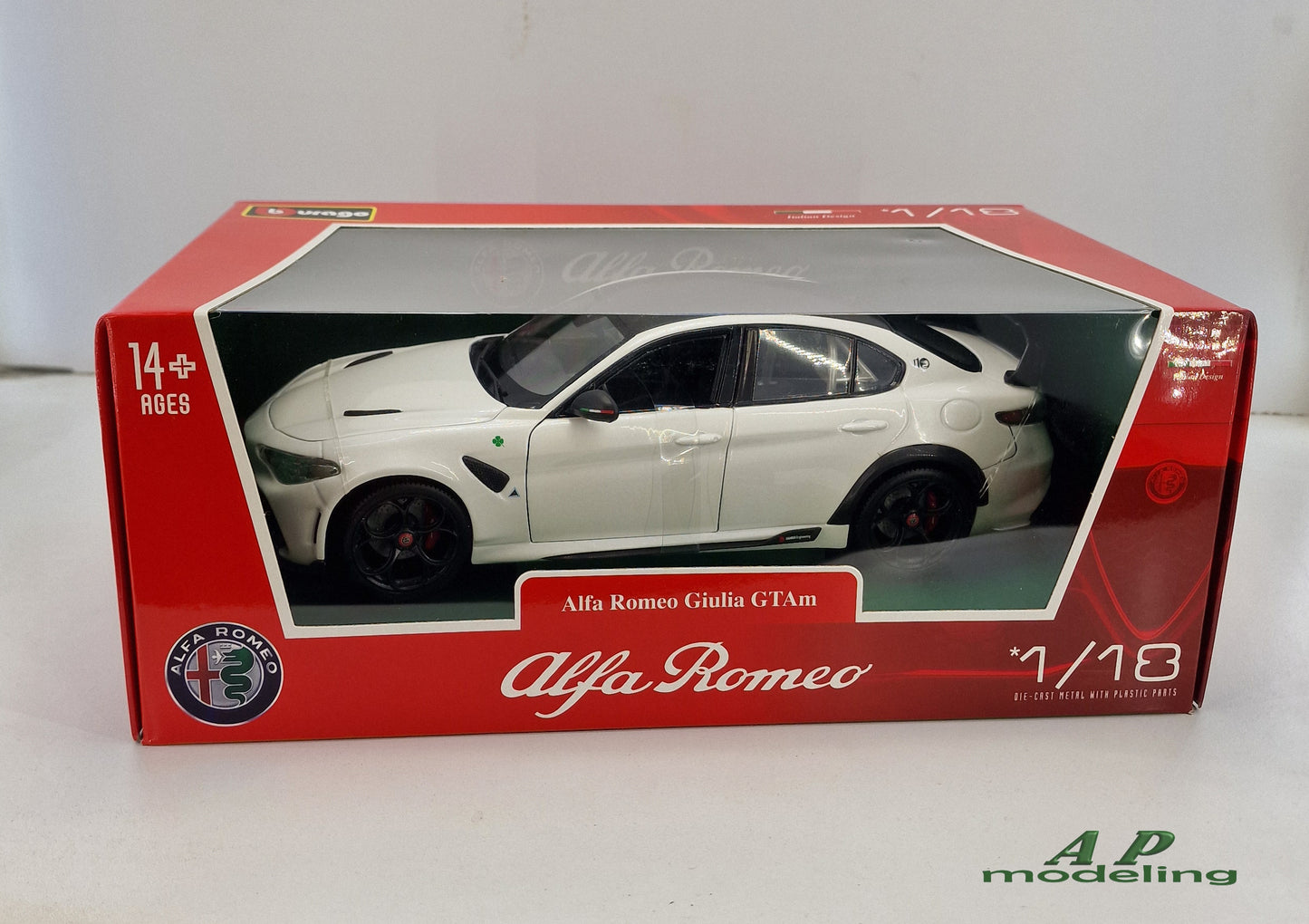 modellino auto 1/18 alfa romeo giulia GTAm modellini da collezione bburago