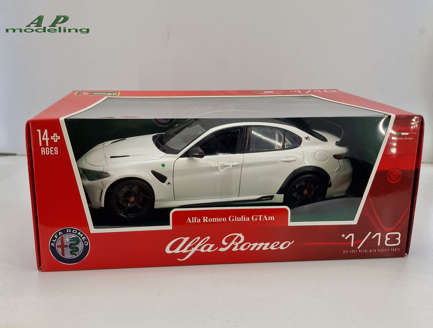 modellino auto 1/18 alfa romeo giulia GTAm modellini da collezione bburago