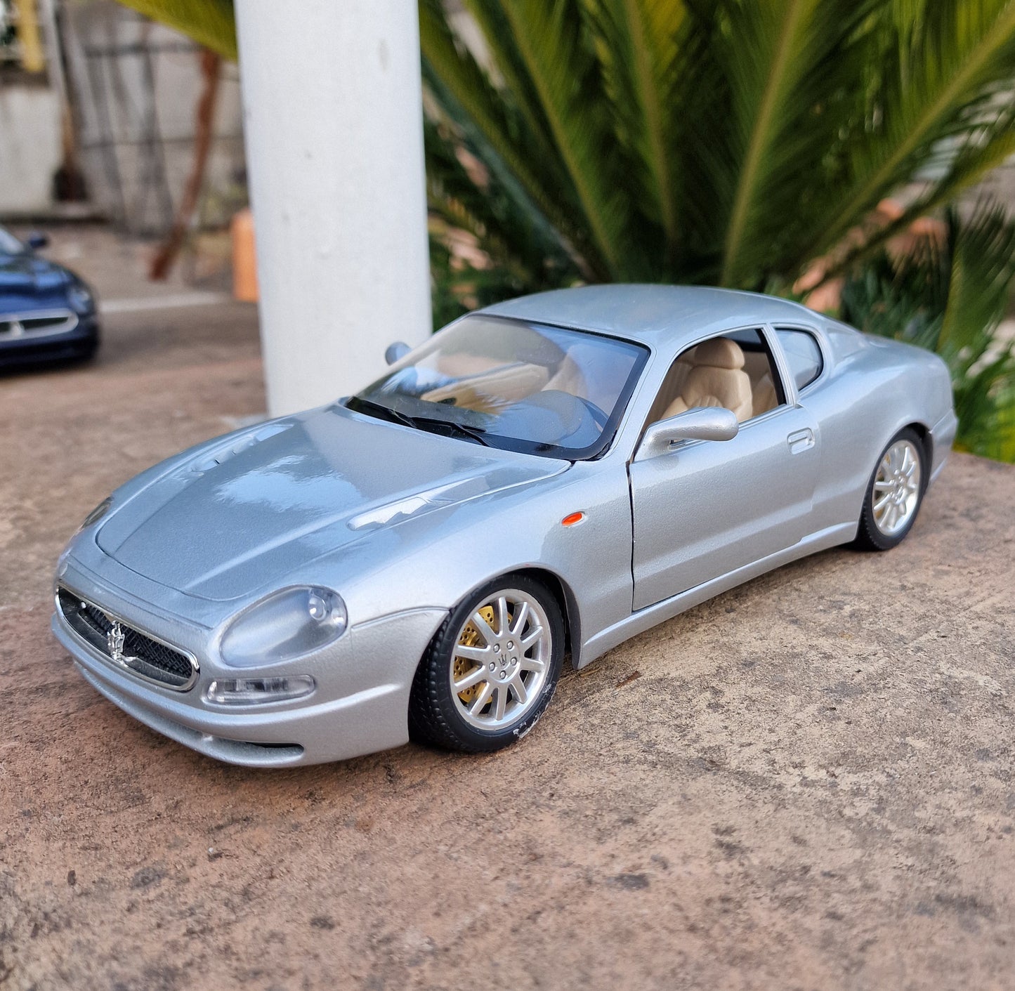 modellino auto 1/18 maserati 3200 gt modellini die cast della bburago