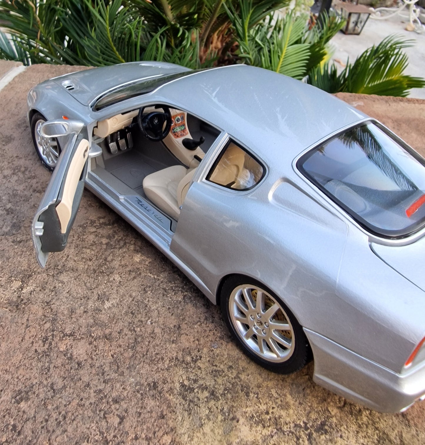 modellino auto 1/18 maserati 3200 gt modellini die cast della bburago