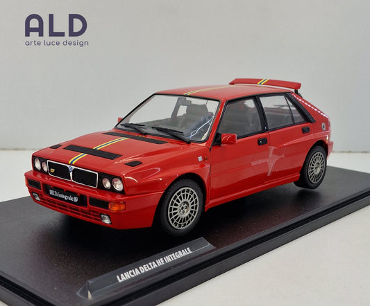 modellino auto 1/18 lancia delta HF integrale macchinina da collezione die cast