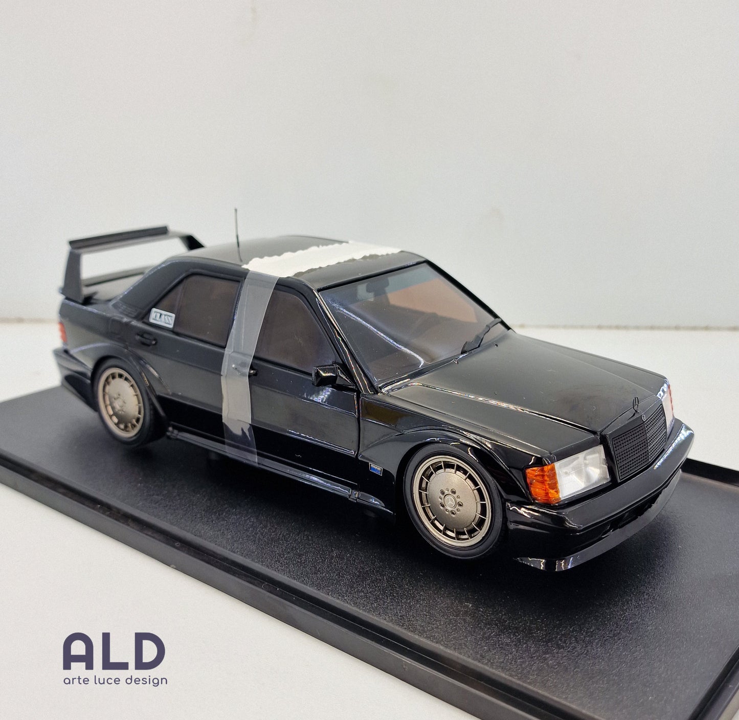 modellino auto scala 1/18 mercedes 190 evo 2 w201 modellini della solido
