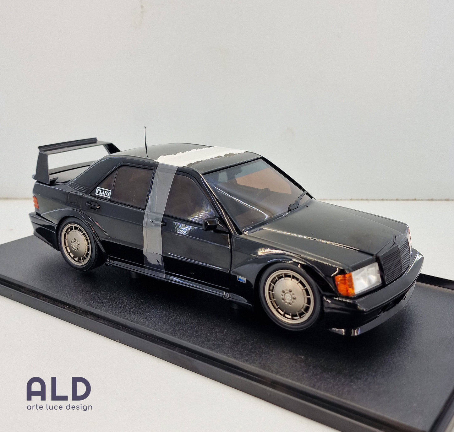 modellino auto scala 1/18 mercedes 190 evo 2 w201 modellini della solido