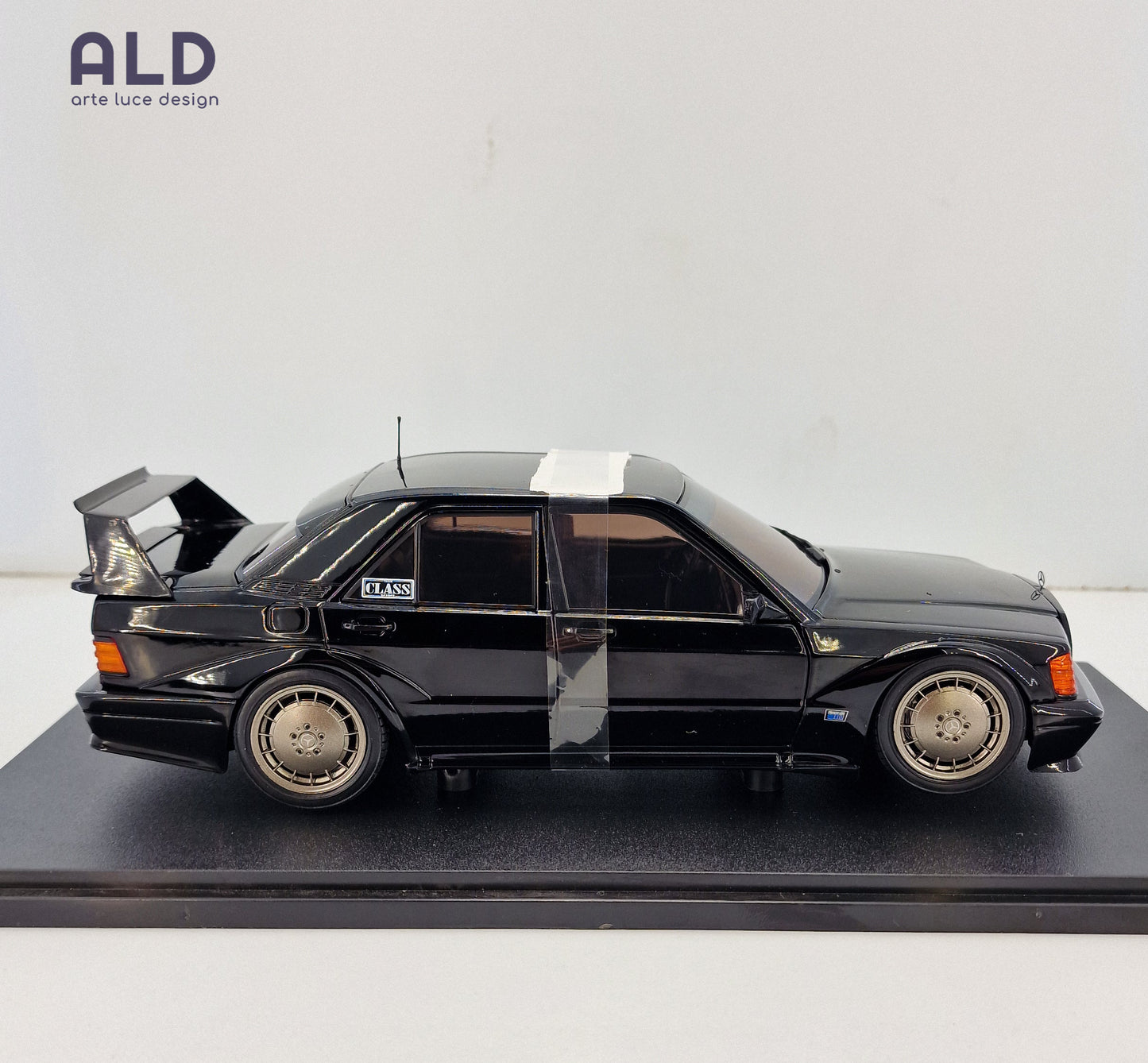 modellino auto scala 1/18 mercedes 190 evo 2 w201 modellini della solido