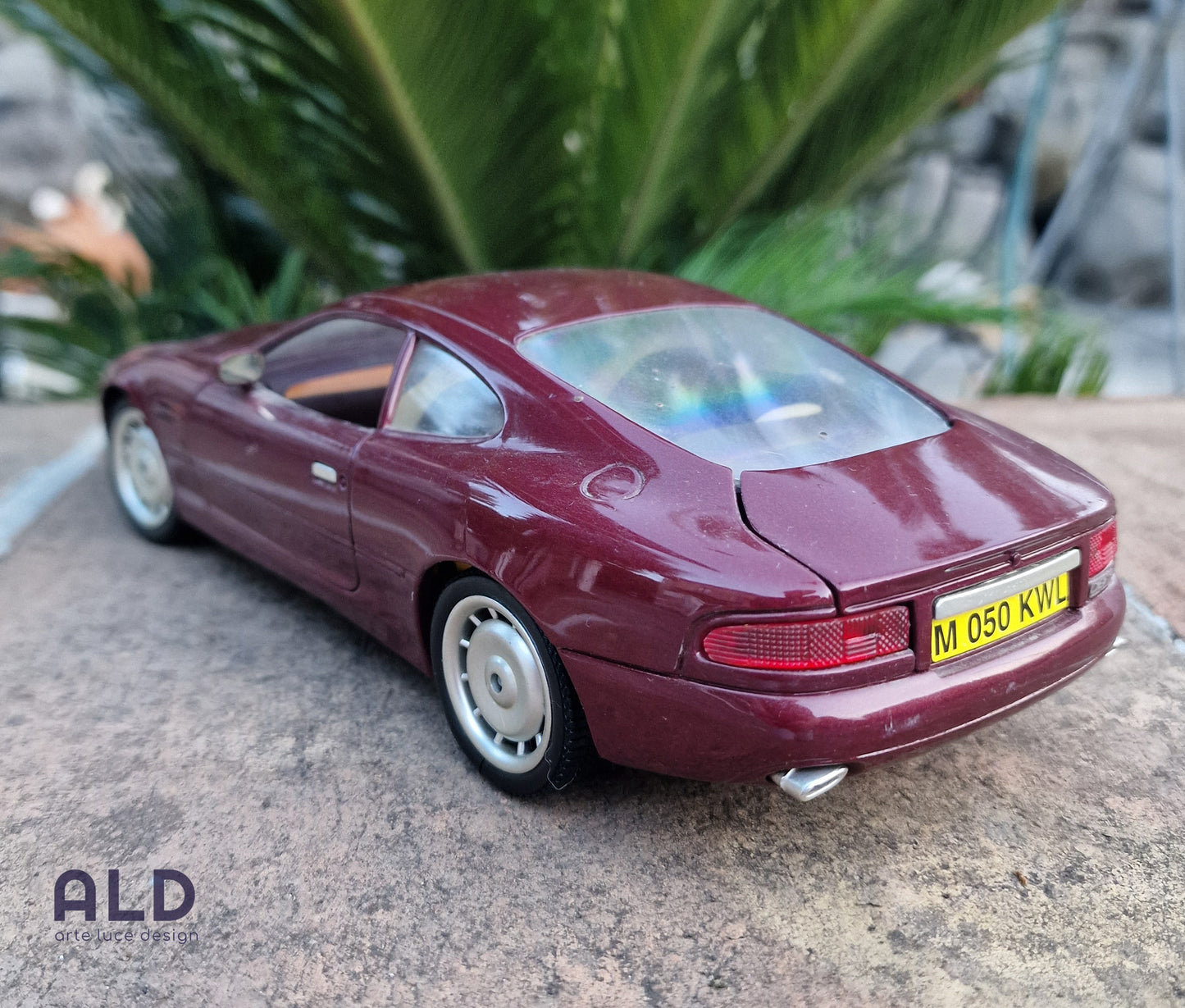 modellino auto scala 1/18 Aston martin DB7 coupè modellini die cast collezione