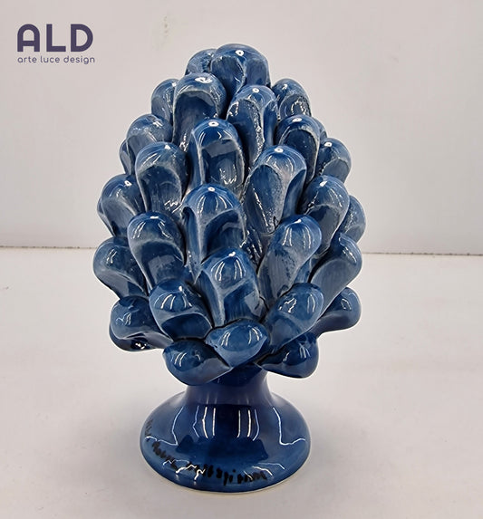 Soprammobile in Ceramica di Caltagirone Pigna portafortuna in blu lucido