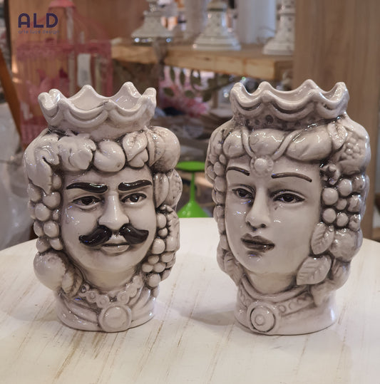 Teste di moro in ceramica di Caltagirone coppia vasi soprammobili bianco invecchiato altezza 13cm