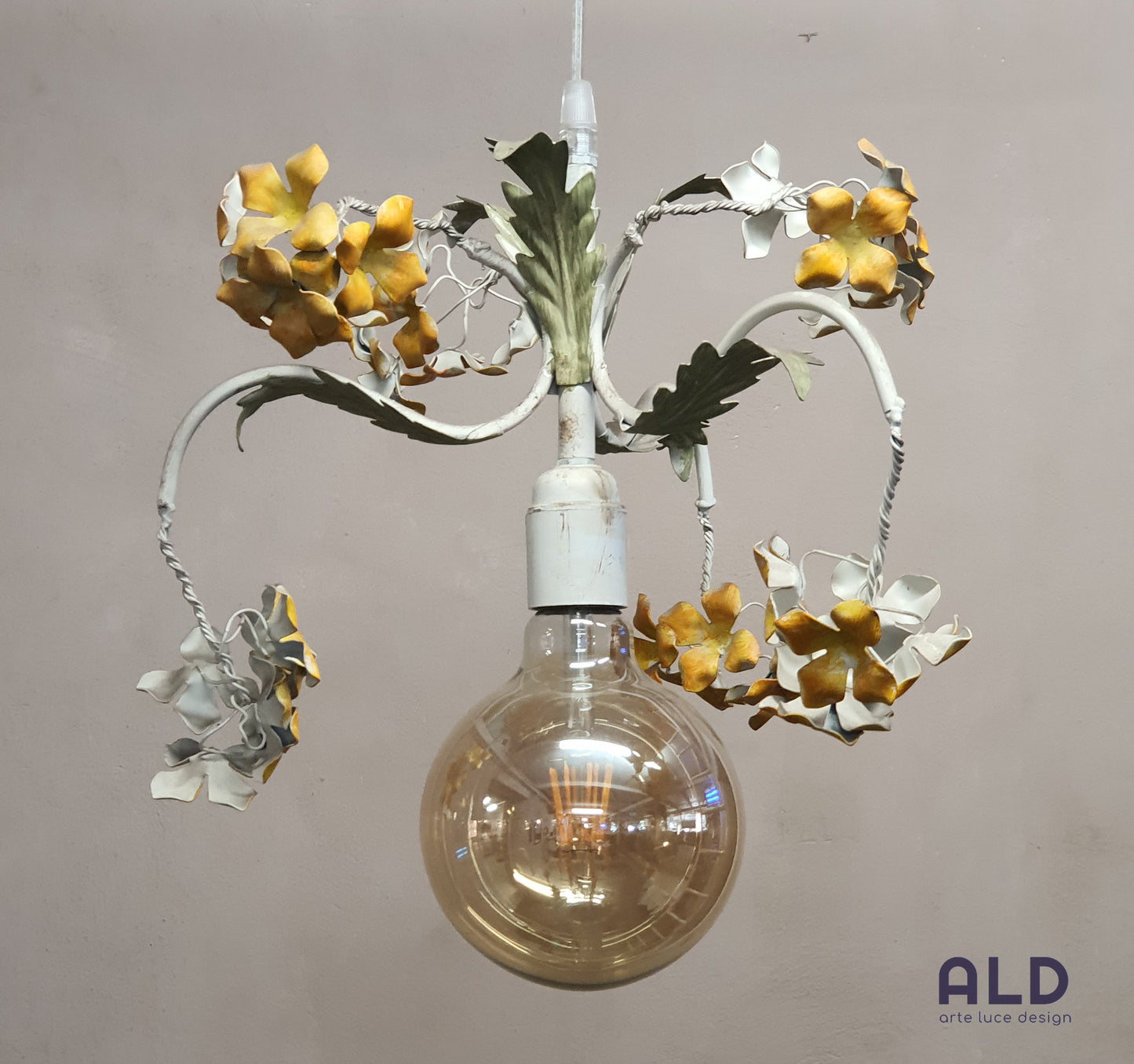 Lampadario classico artigianale in ferro battuto per cucina ingresso 1 luce e14