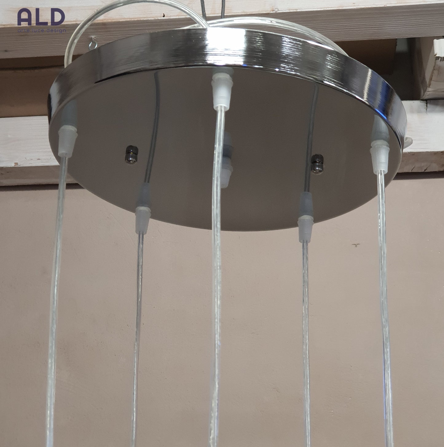 Sospensione moderna silver lampadario con pendel in vetro bianco 5 luci e14