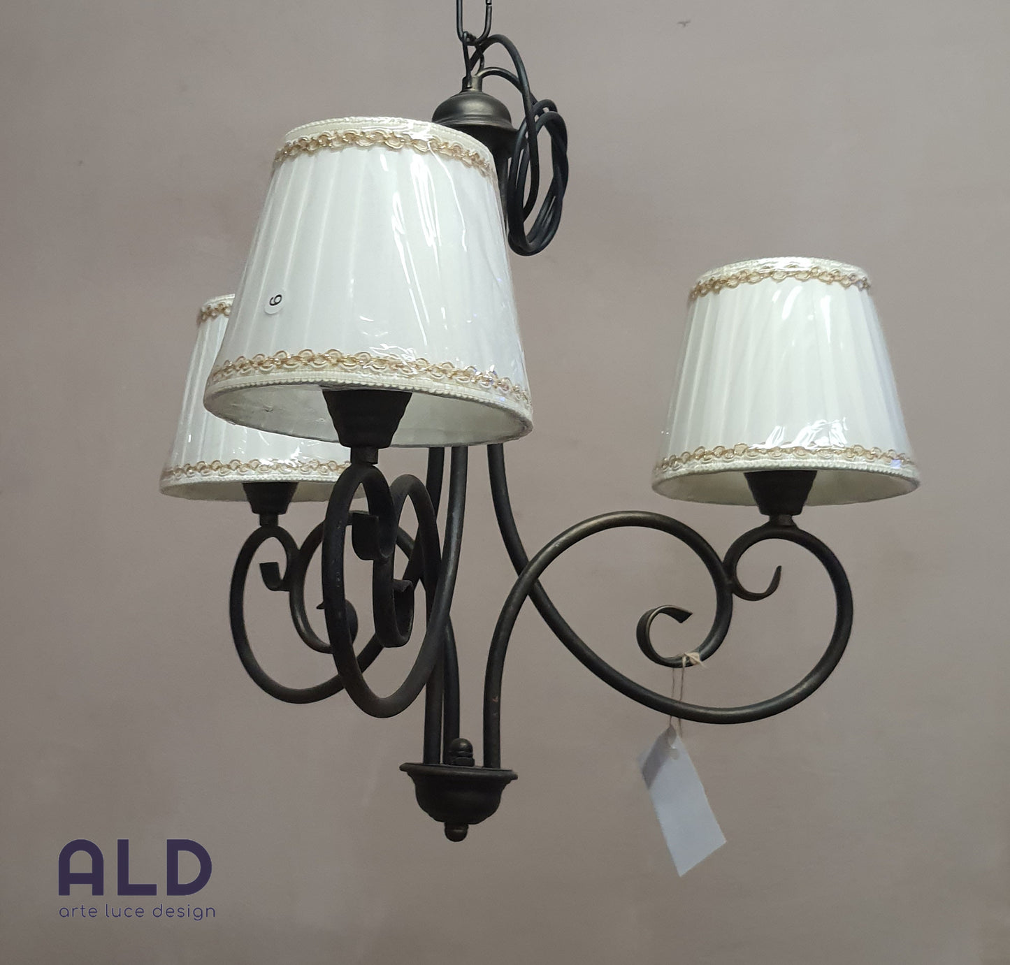 Lampadario artigianale in ferro battuto per camera da letto cameretta 3 luci e14