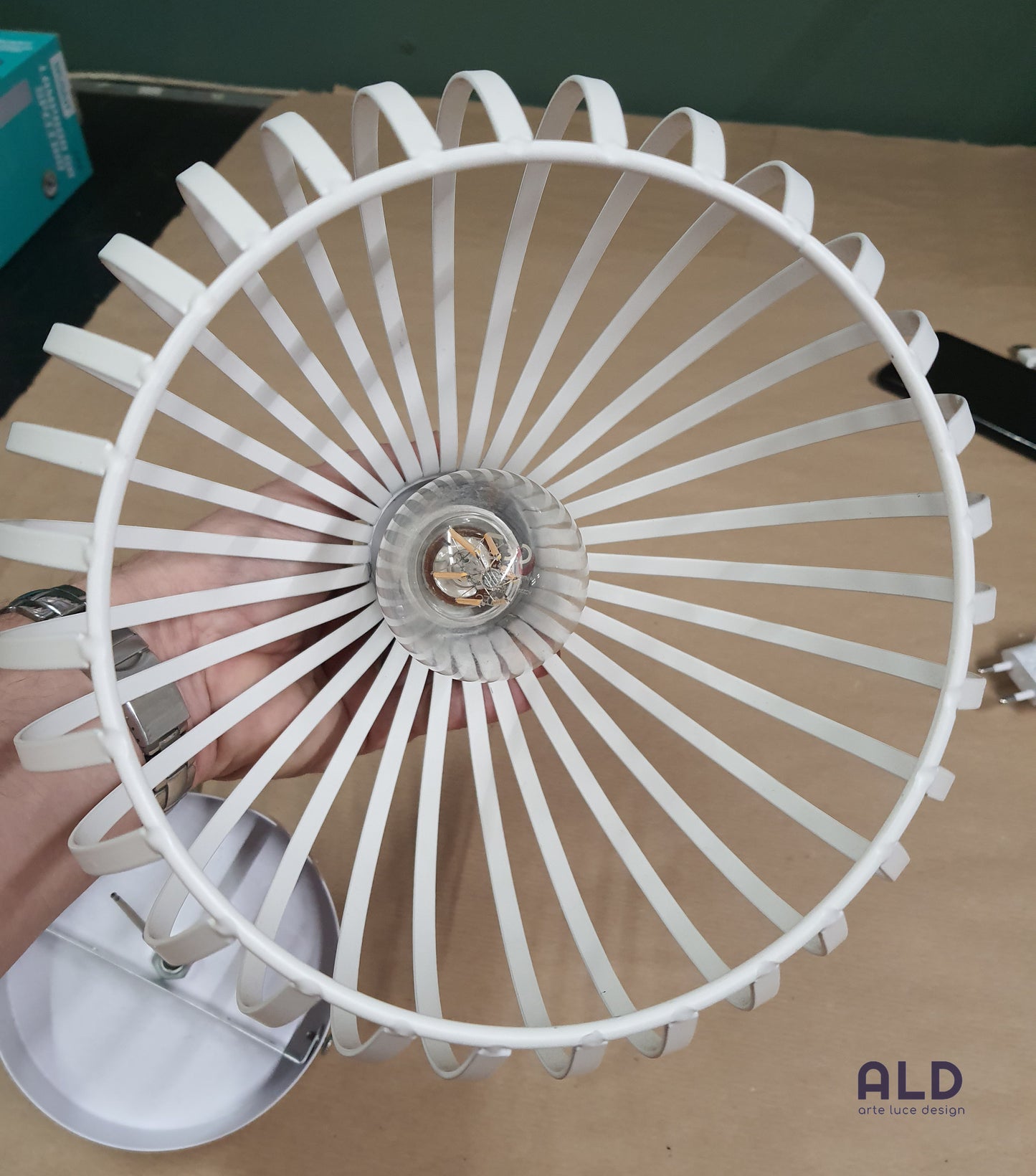 Sospensione moderna a 1 luce E27 lampadario bianco da cucina paralume traforato