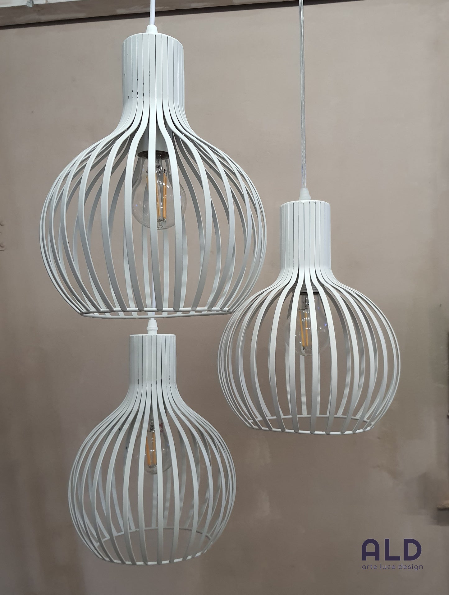 Sospensione moderna a 3 luci E27 lampadario bianco da cucina paralumi traforati