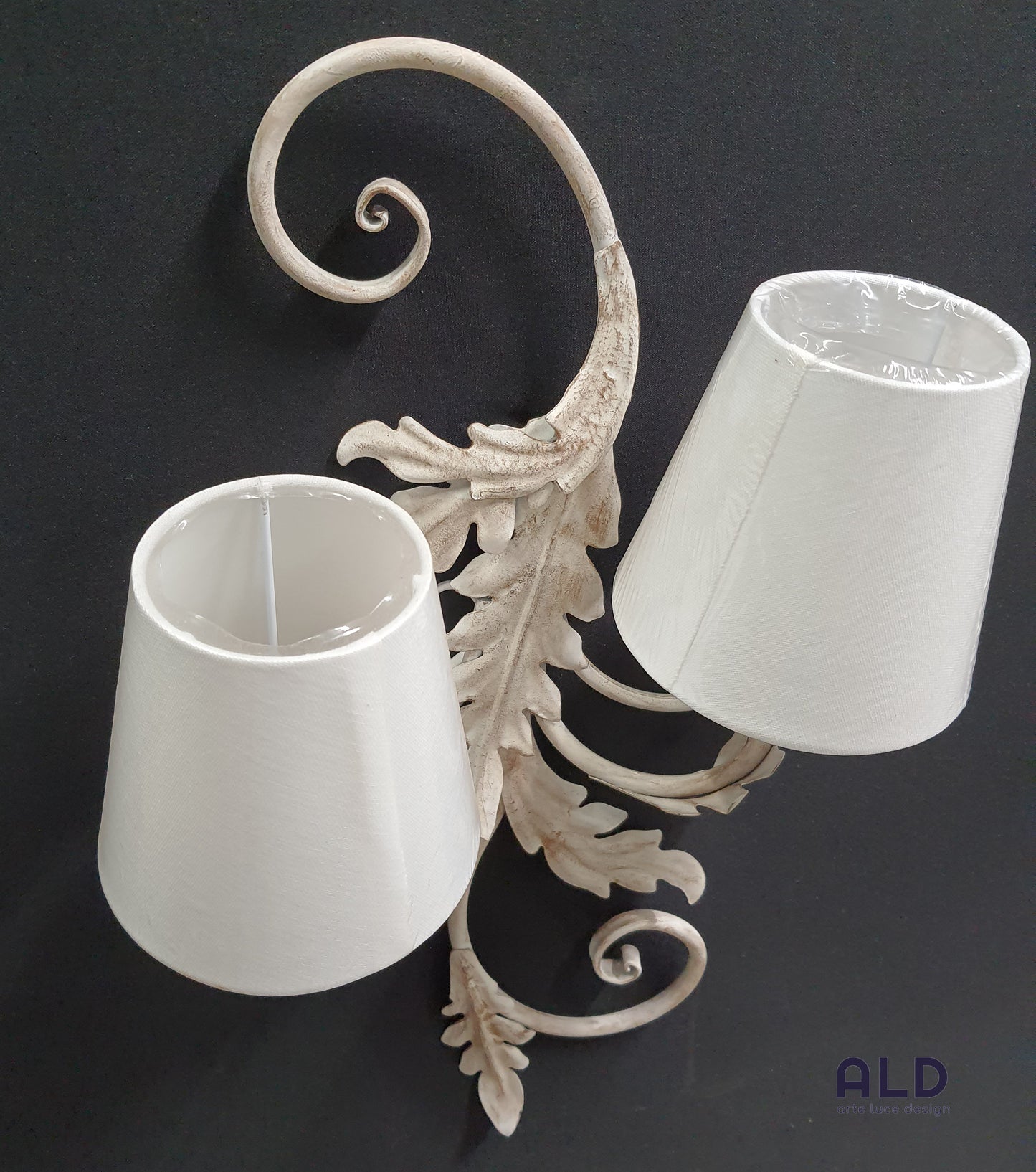 Applique a 2 luci e14 stile shabby lampada grande da parete in ferro battuto