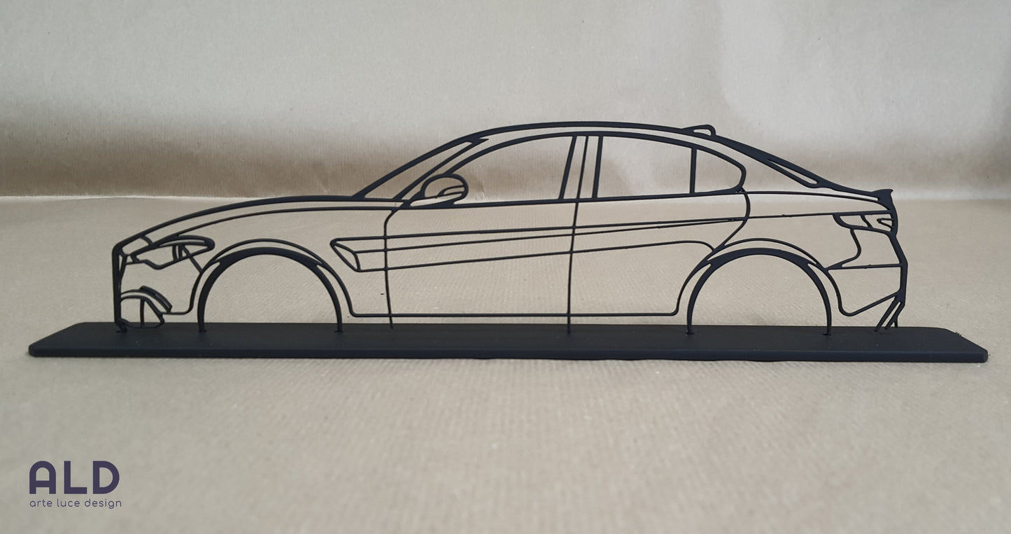 Alfa romeo Giulia silhouette laser in ferro sagoma modellino auto arredamento