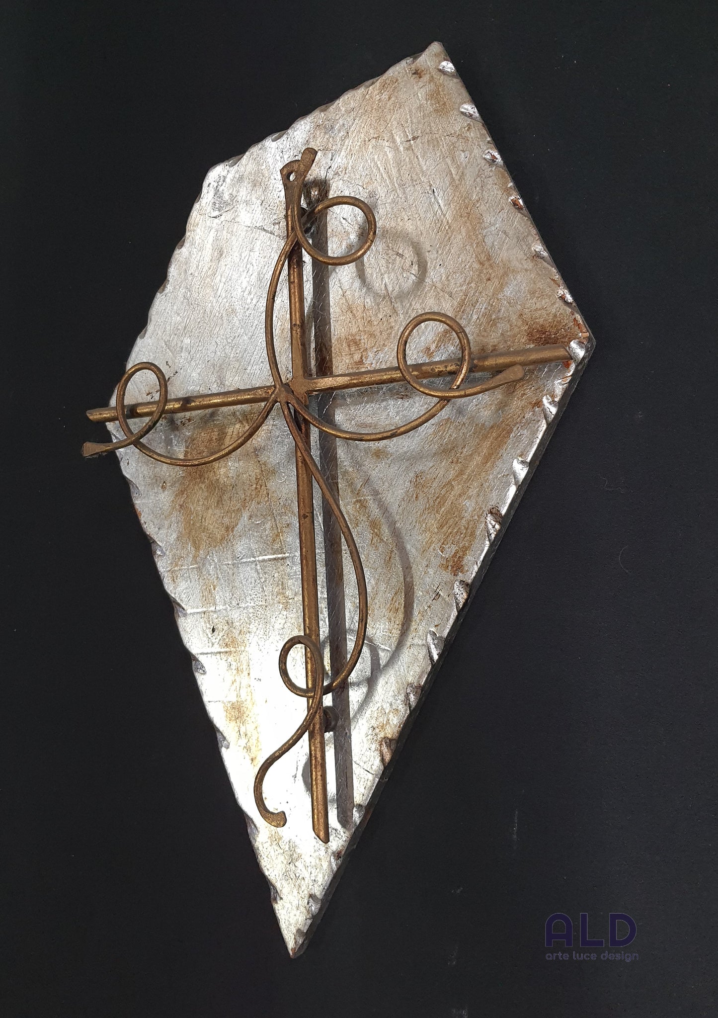 Capezzale moderno metallo e legno crocifisso oro stilizzato per camera da letto