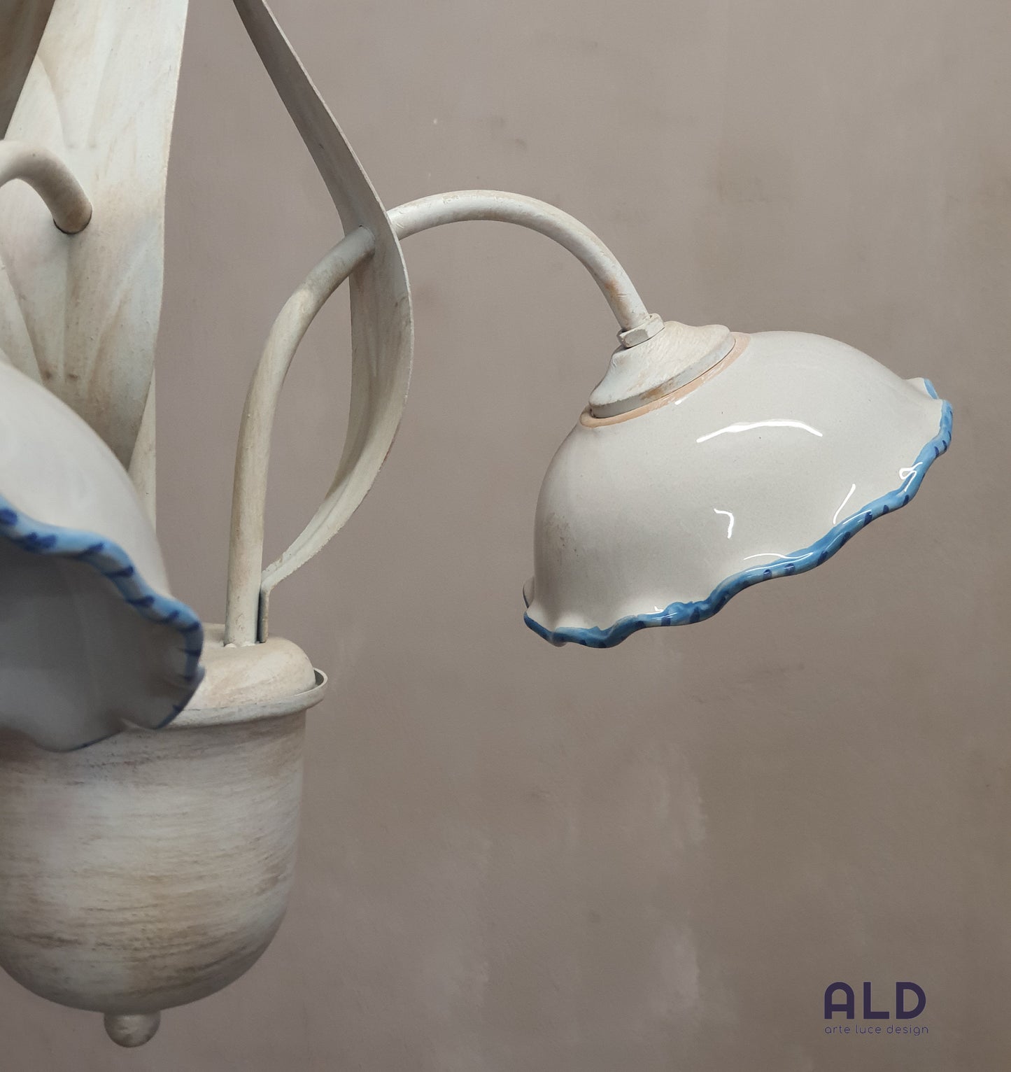 Lampadario shabby in ferro battuto per bagno cameretta ingresso 3 luci e14